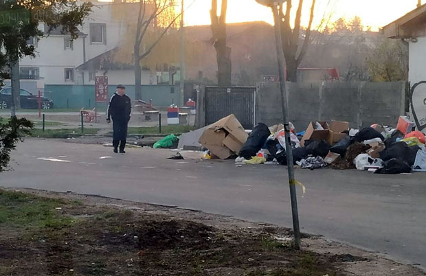 Контејнери нису потребни? Депонија у насељу Ледине стално се обнавља, али старе корпе неће бити враћене